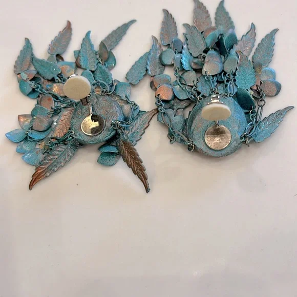 Sarah Coventry & Copper brushed on Turquoise Clip On Earrings. 2 pair. - Picture 9 of 16